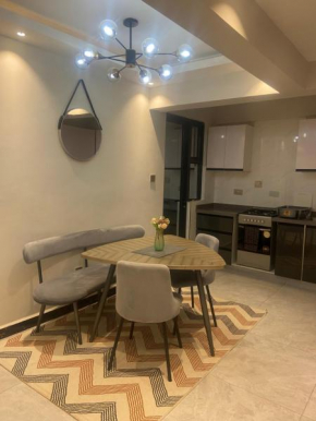 3 bedroom ensuite apartment Lavington